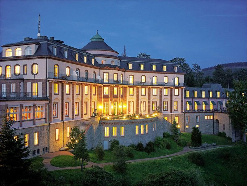 Schlosshotel Buhlerhohe Schönbüch Esterno foto
